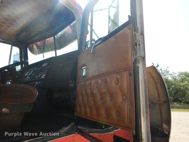 image for item HC9064 1985 Kenworth  wemi truck