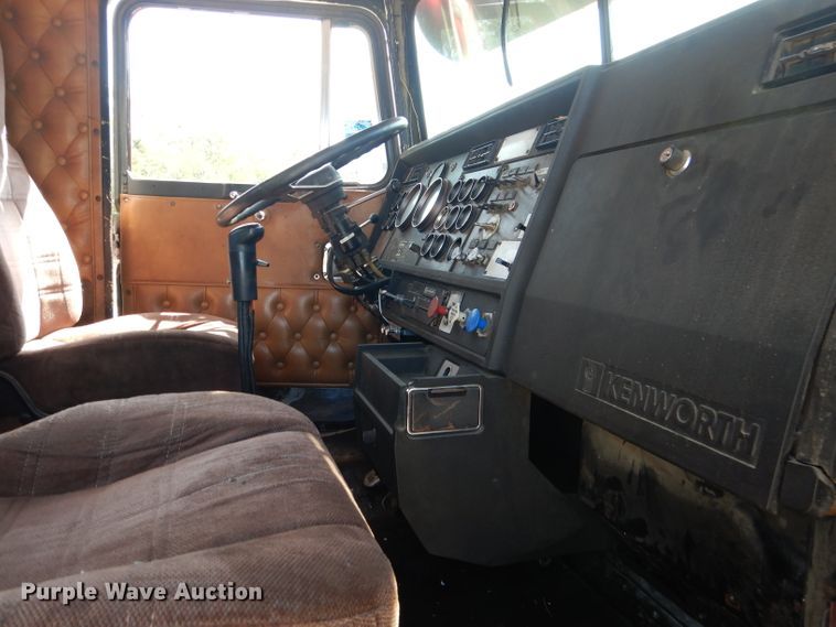 image for item HC9064 1985 Kenworth  wemi truck