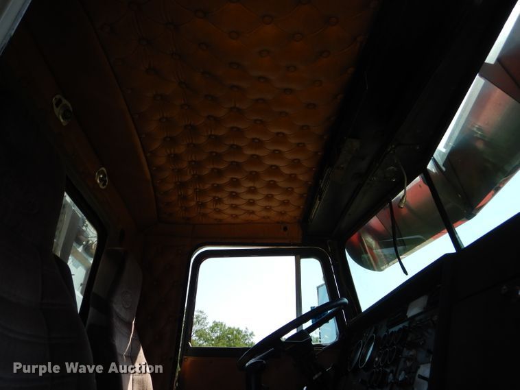 image for item HC9064 1985 Kenworth  wemi truck