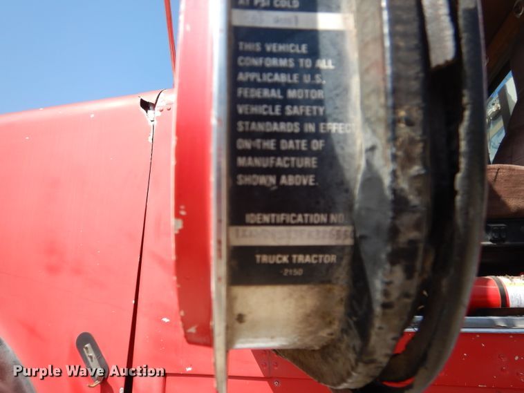 image for item HC9064 1985 Kenworth  wemi truck