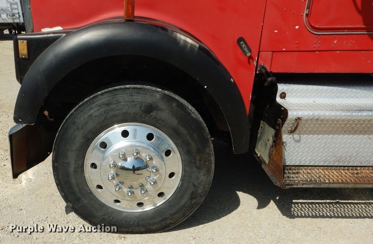 image for item HC9064 1985 Kenworth  wemi truck