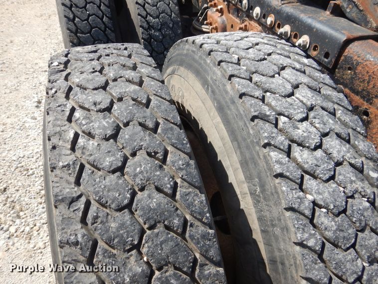 image for item HC9064 1985 Kenworth  wemi truck