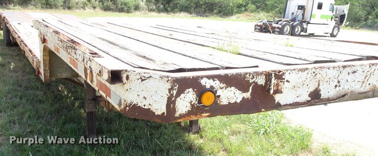image for item HC9066 1977 Lufkin EXT-60 drop deck equipment trailer