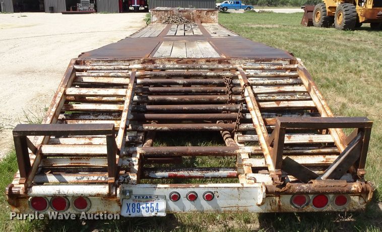 image for item HC9066 1977 Lufkin EXT-60 drop deck equipment trailer