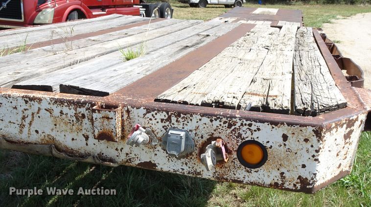 image for item HC9066 1977 Lufkin EXT-60 drop deck equipment trailer