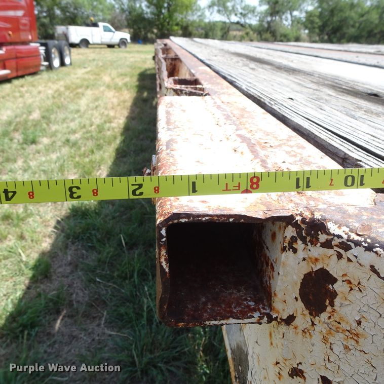 image for item HC9066 1977 Lufkin EXT-60 drop deck equipment trailer