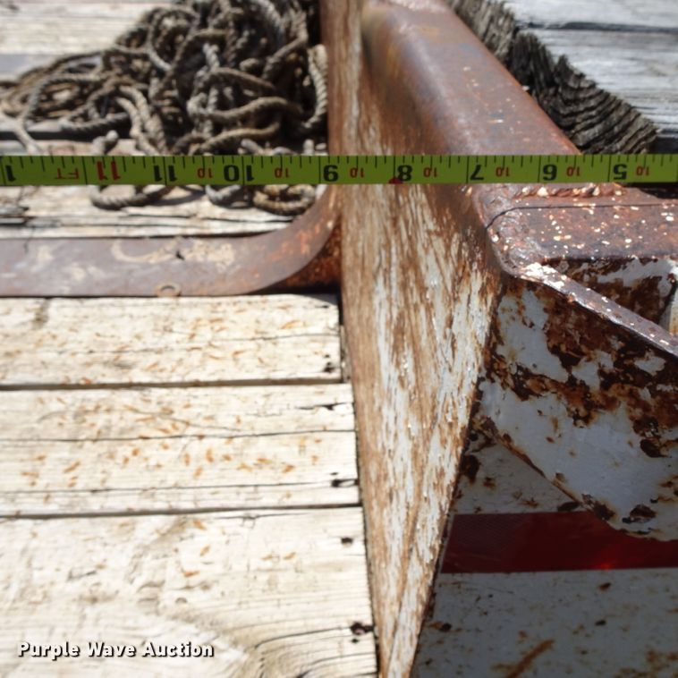 image for item HC9066 1977 Lufkin EXT-60 drop deck equipment trailer