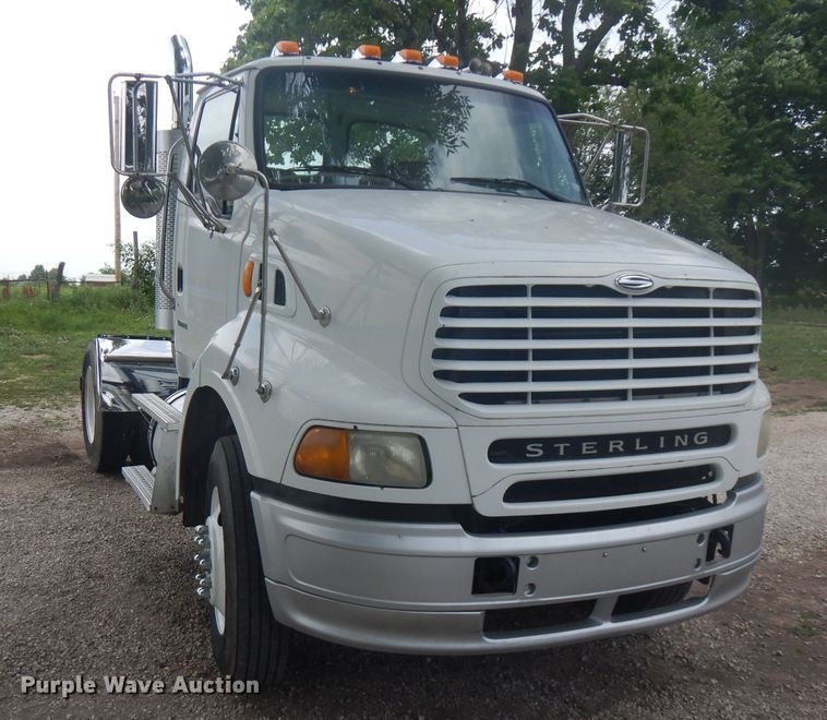 image for item HG9084 2007 Sterling L-Line  semi truck