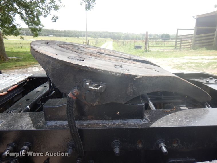 image for item HG9084 2007 Sterling L-Line  semi truck