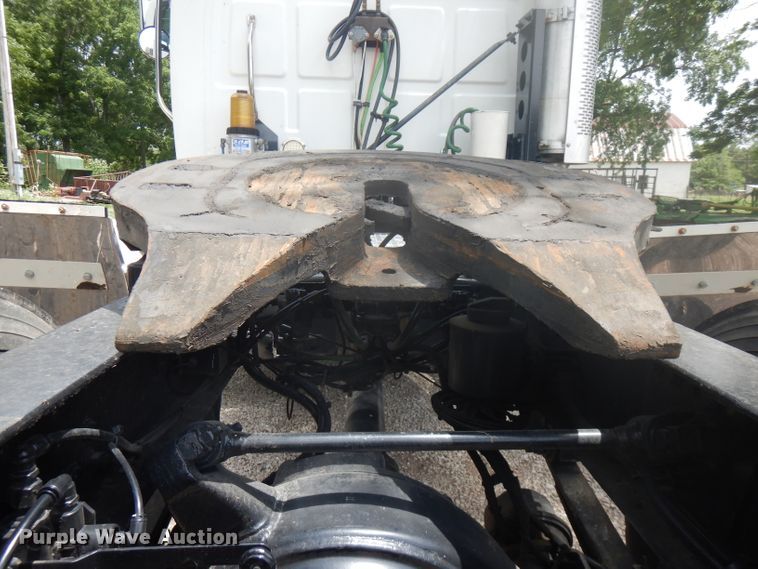 image for item HG9084 2007 Sterling L-Line  semi truck