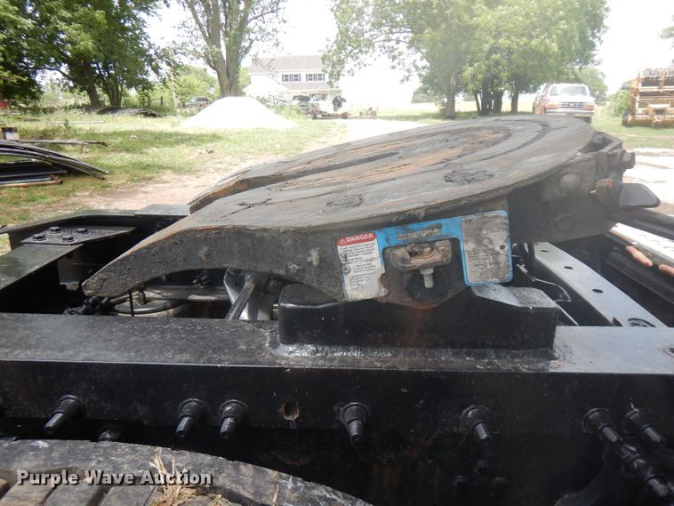 image for item HG9084 2007 Sterling L-Line  semi truck