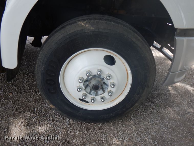 image for item HG9084 2007 Sterling L-Line  semi truck