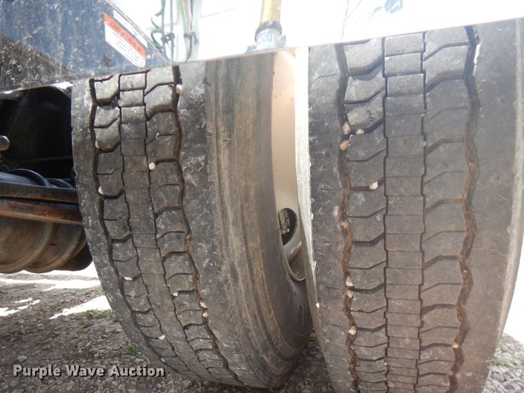 image for item HG9084 2007 Sterling L-Line  semi truck