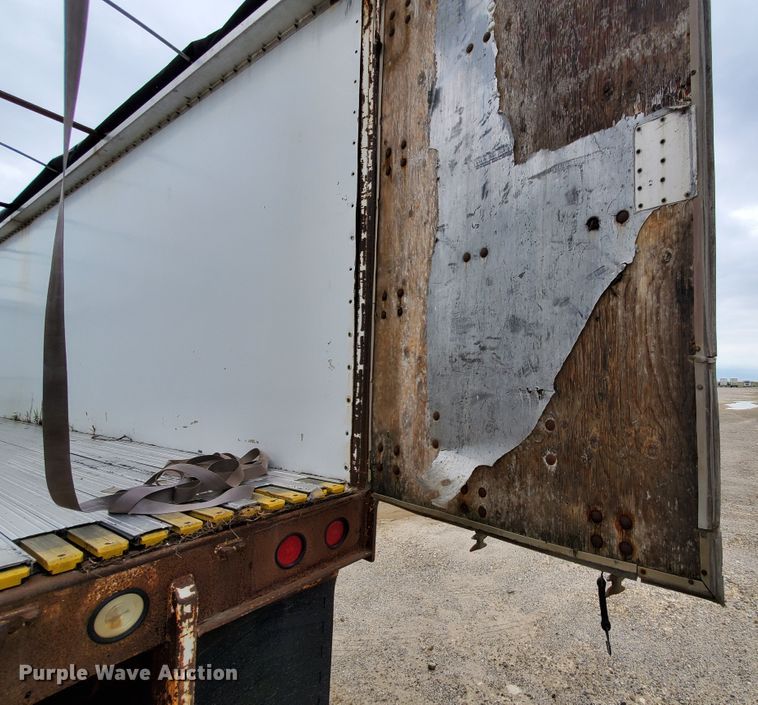 image for item HK9215 1997 Wilkens OK2LA22NCOYG walking floor trailer