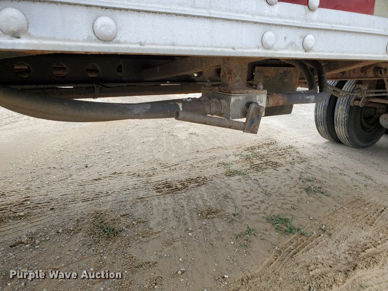 image for item HK9215 1997 Wilkens OK2LA22NCOYG walking floor trailer