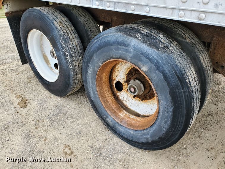 image for item HK9215 1997 Wilkens OK2LA22NCOYG walking floor trailer