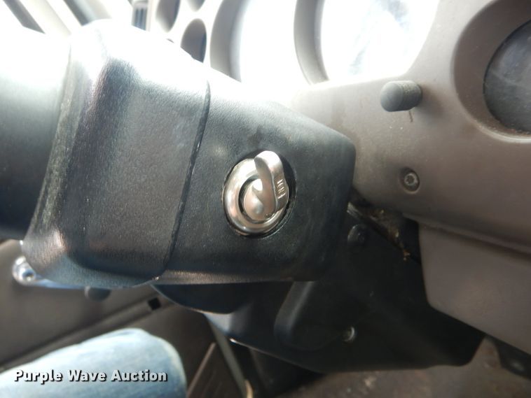 image for item HM9508 2007 Mack CXN612  semi truck