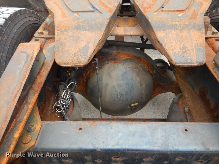 image for item HM9508 2007 Mack CXN612  semi truck