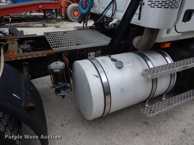 image for item HM9508 2007 Mack CXN612  semi truck