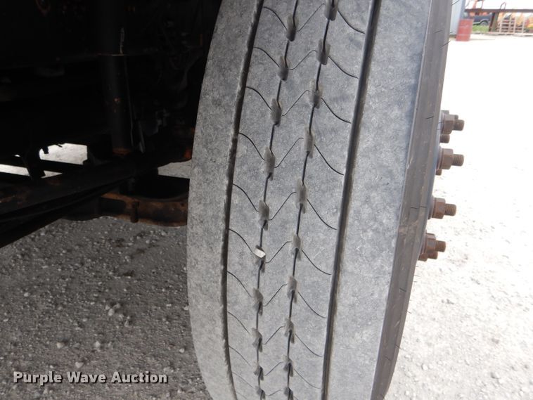 image for item HM9508 2007 Mack CXN612  semi truck