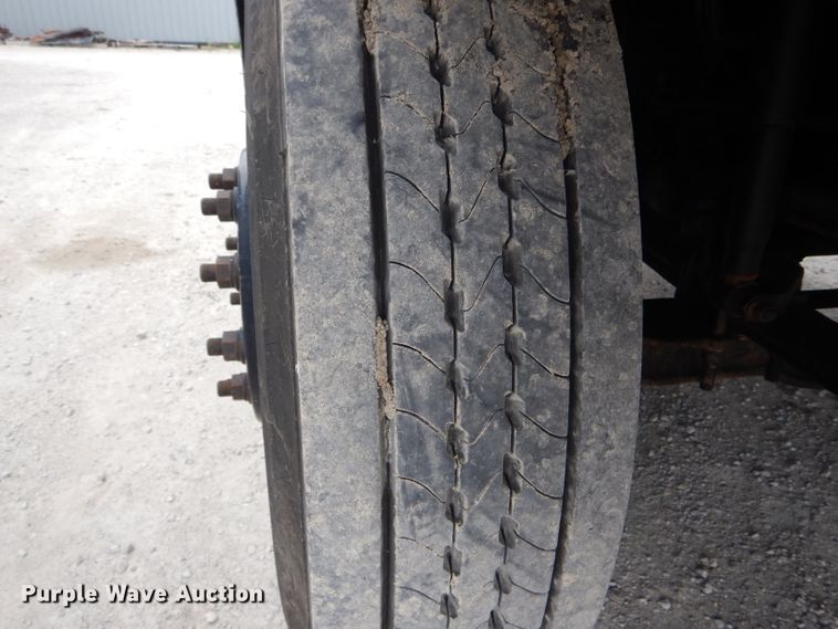 image for item HM9508 2007 Mack CXN612  semi truck