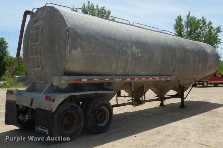 image for item HM9624 1970 Beall Pipe and Tank 207 tank trailer