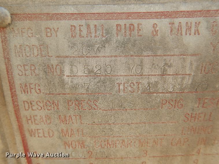 image for item HM9624 1970 Beall Pipe and Tank 207 tank trailer