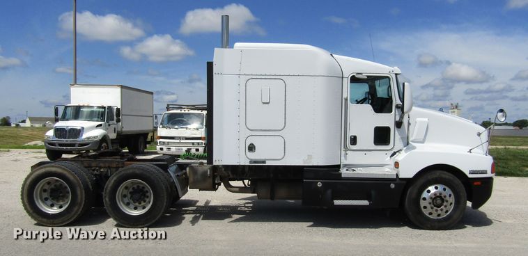 image for item HM9705 2007 Kenworth T600  semi truck