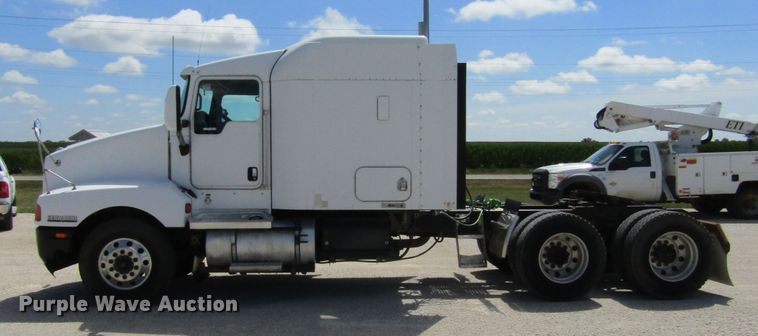 image for item HM9705 2007 Kenworth T600  semi truck