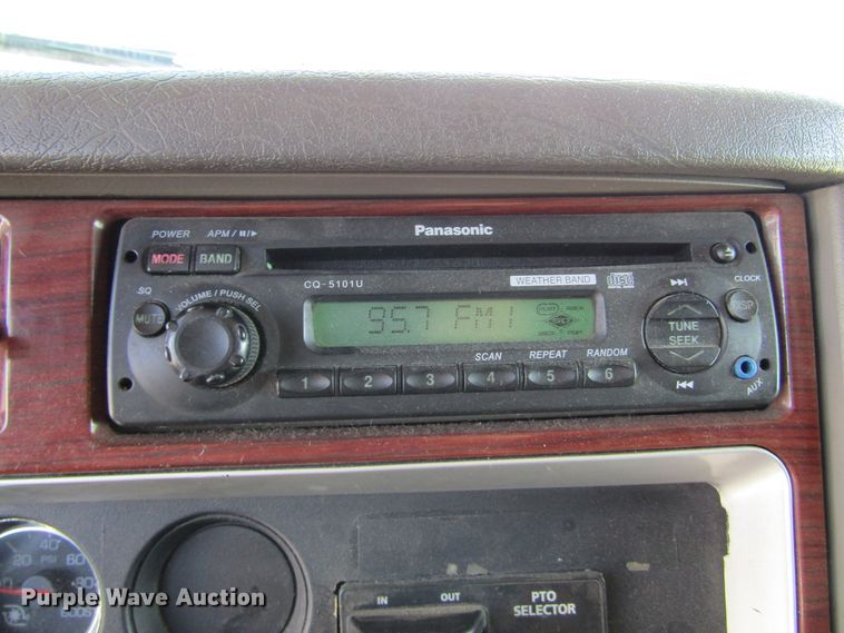 image for item HM9705 2007 Kenworth T600  semi truck