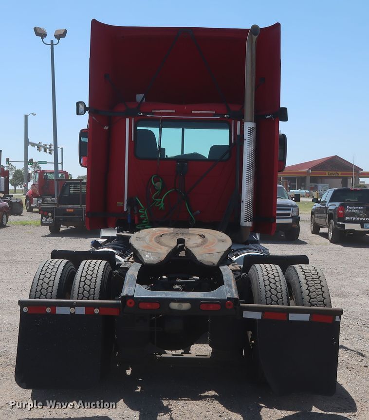 image for item HT9525 2014 Mack CXU612  semi truck