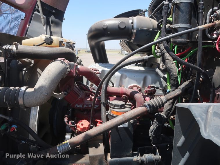 image for item HT9525 2014 Mack CXU612  semi truck