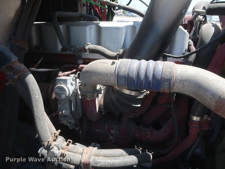 image for item HT9525 2014 Mack CXU612  semi truck