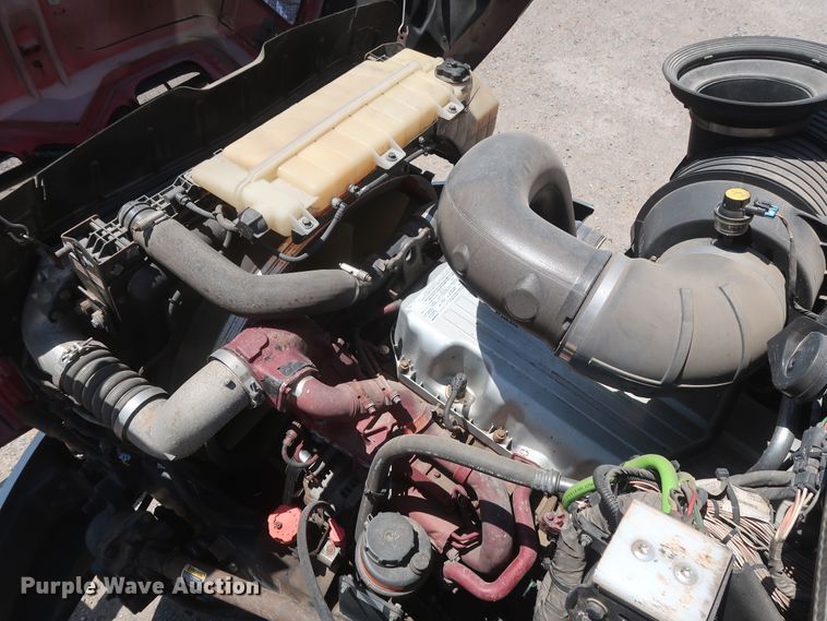 image for item HT9525 2014 Mack CXU612  semi truck