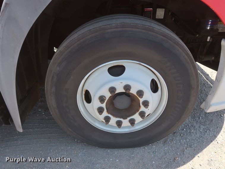 image for item HT9525 2014 Mack CXU612  semi truck