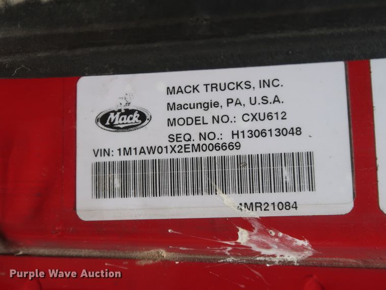 image for item HT9525 2014 Mack CXU612  semi truck