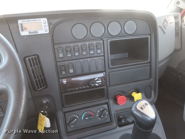 image for item HT9527 2014 International ProStar  semi truck