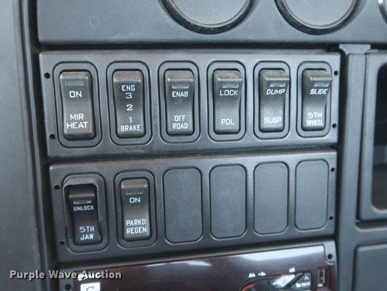 image for item HT9527 2014 International ProStar  semi truck