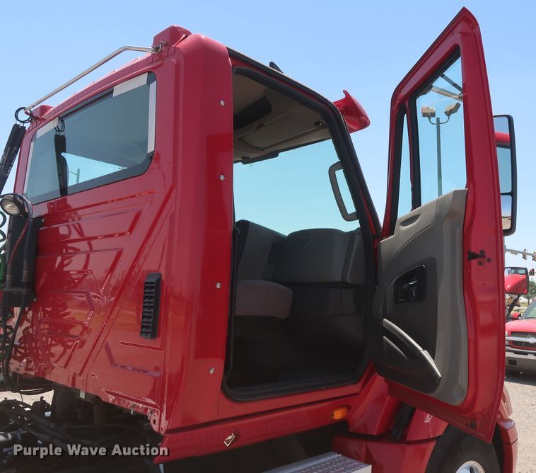 image for item HT9527 2014 International ProStar  semi truck