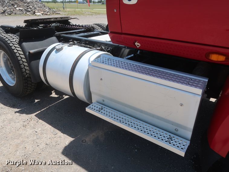 image for item HT9527 2014 International ProStar  semi truck