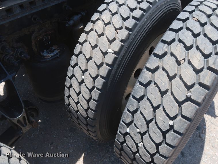 image for item HT9527 2014 International ProStar  semi truck