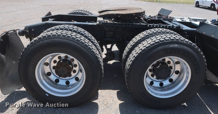 image for item HT9527 2014 International ProStar  semi truck