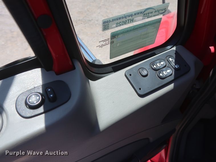 image for item HT9528 2015 International ProStar  semi truck