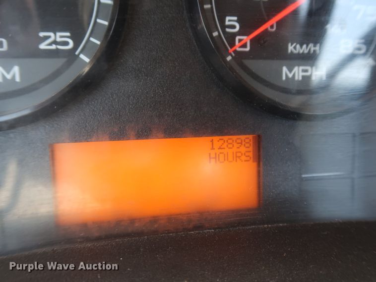 image for item HT9528 2015 International ProStar  semi truck