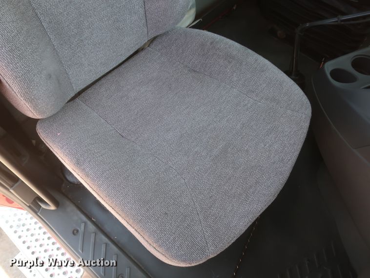 image for item HT9528 2015 International ProStar  semi truck