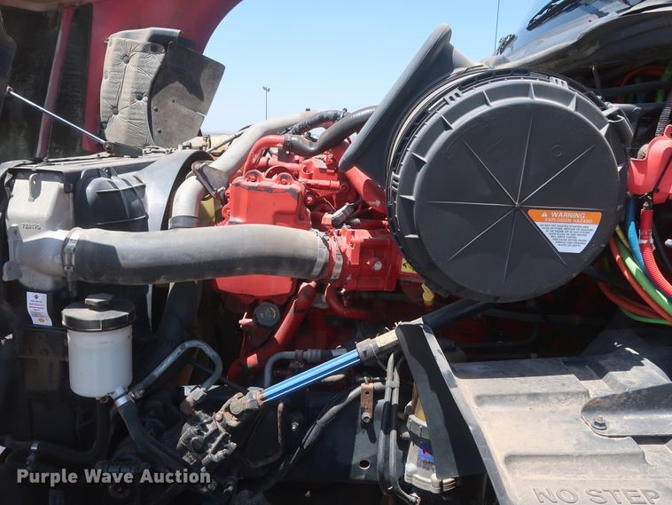 image for item HT9528 2015 International ProStar  semi truck