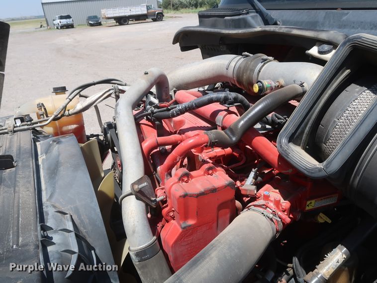 image for item HT9528 2015 International ProStar  semi truck