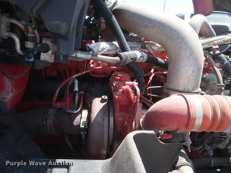 image for item HT9528 2015 International ProStar  semi truck