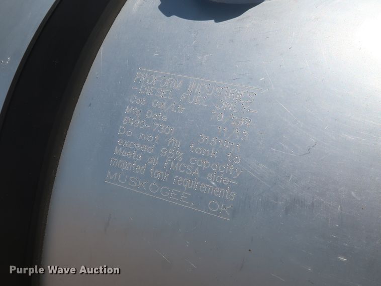 image for item HT9528 2015 International ProStar  semi truck