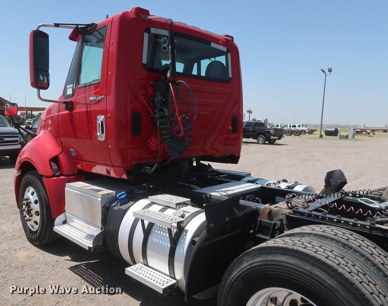 image for item HT9528 2015 International ProStar  semi truck